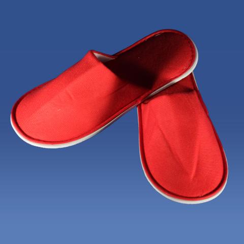 Papuci culoare rosie